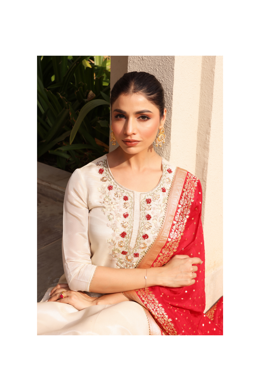 Heer Off-White Handwork Straight suit set